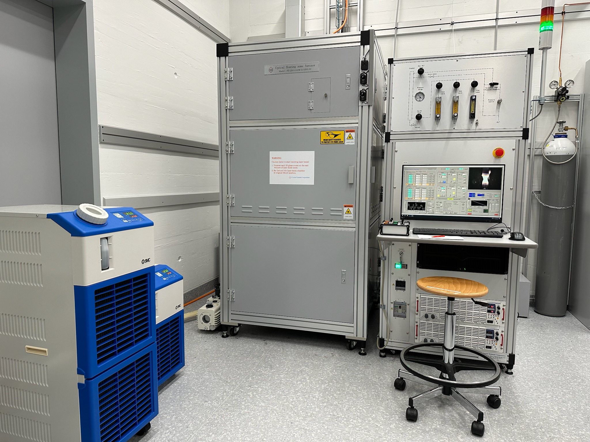 Enlarged view: Commissioning of a laser-​diode-heated floating zone furnace